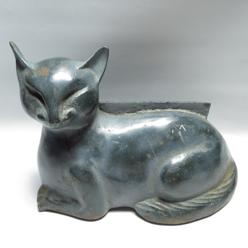 Vintage resting cat boot - vintage,