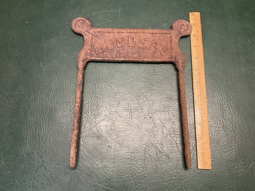 Rare antique mudders cast iron - rare,