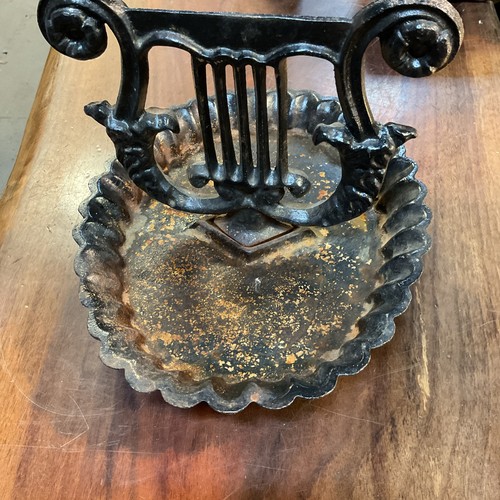Vintage cast iron - cast, lyre