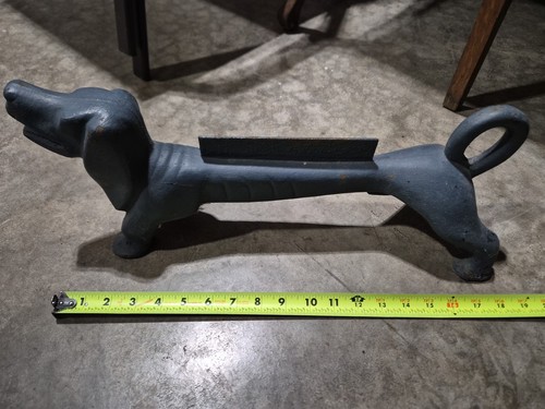 Antique cast iron weiner - 19",